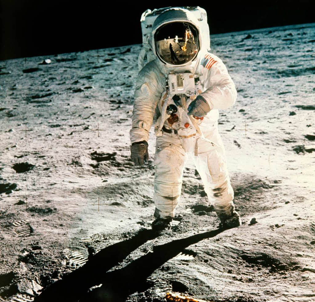 Neill Armstrong auf dem Mond